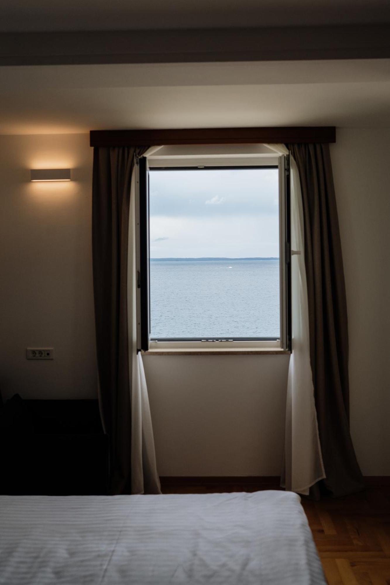 Apartmaji Punta Veli Lošinj Exterior foto